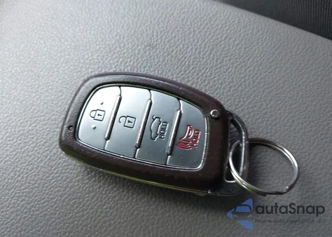 2018 Hyundai Elantra Value Edition из США, поврежденный, VIN 5NPD84LF5JH347250